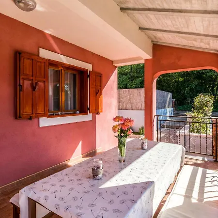 Holiday home Laura - Kst414 By Interhome
